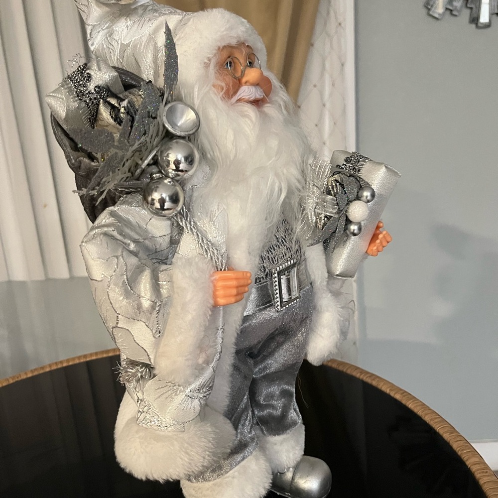 Silver and White‎ Holiday Santa Figurine - Picture 5 of 9